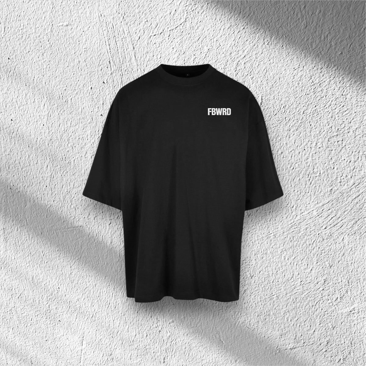 Embroidery Kontrast | Huge Tee